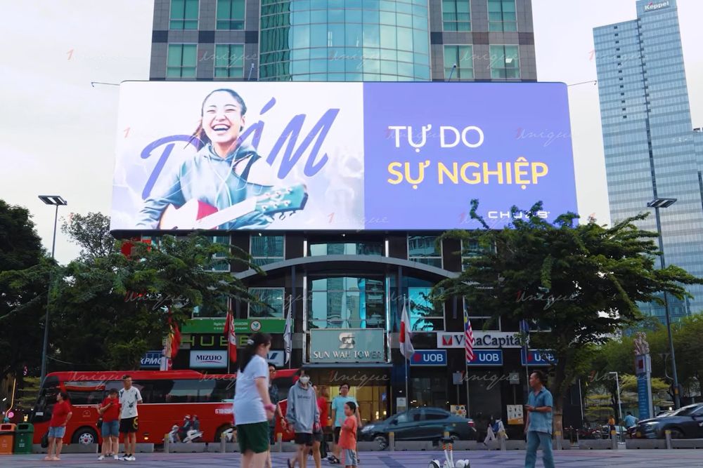 Màn hình quảng cáo